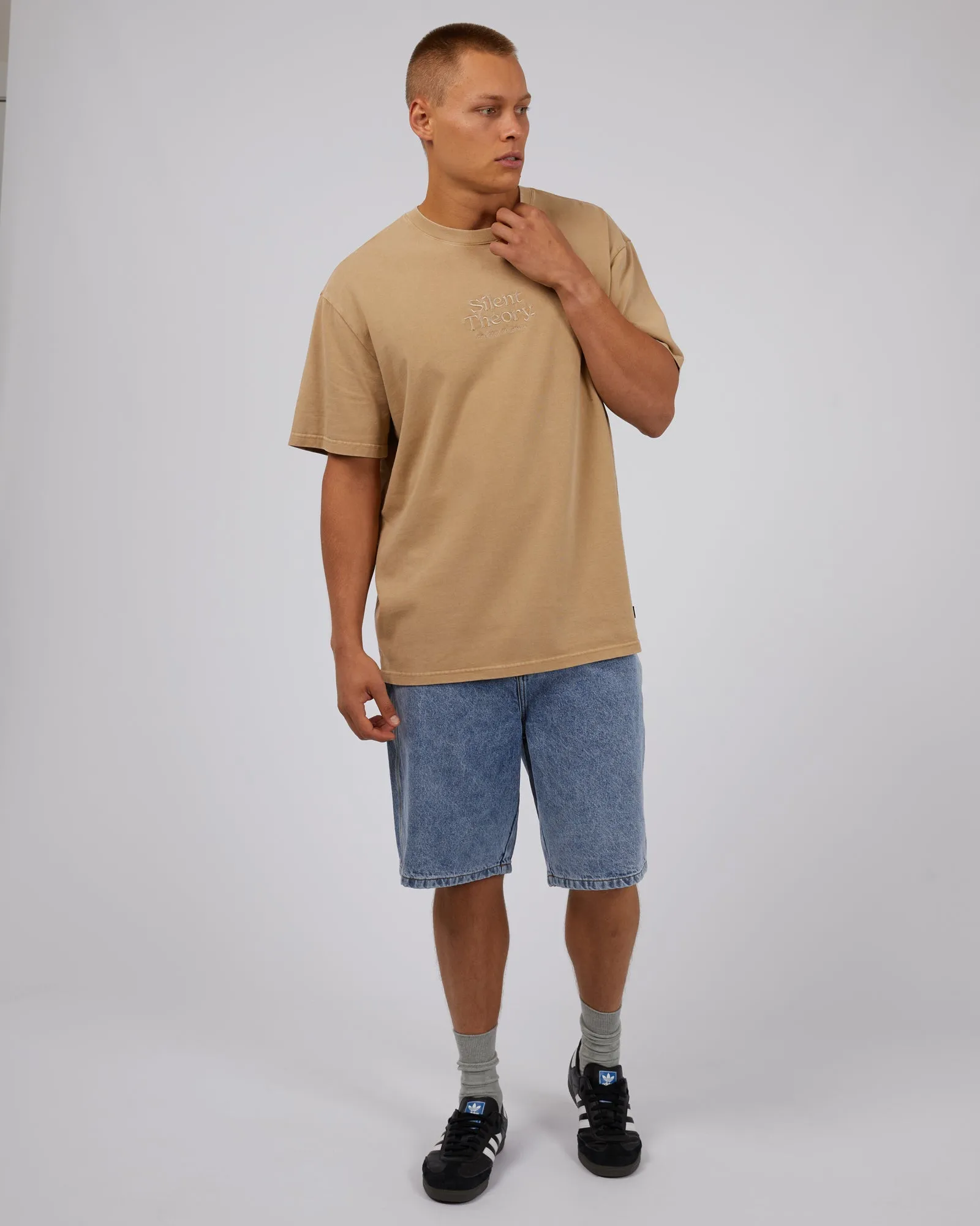 Classic Emb Tee Tan