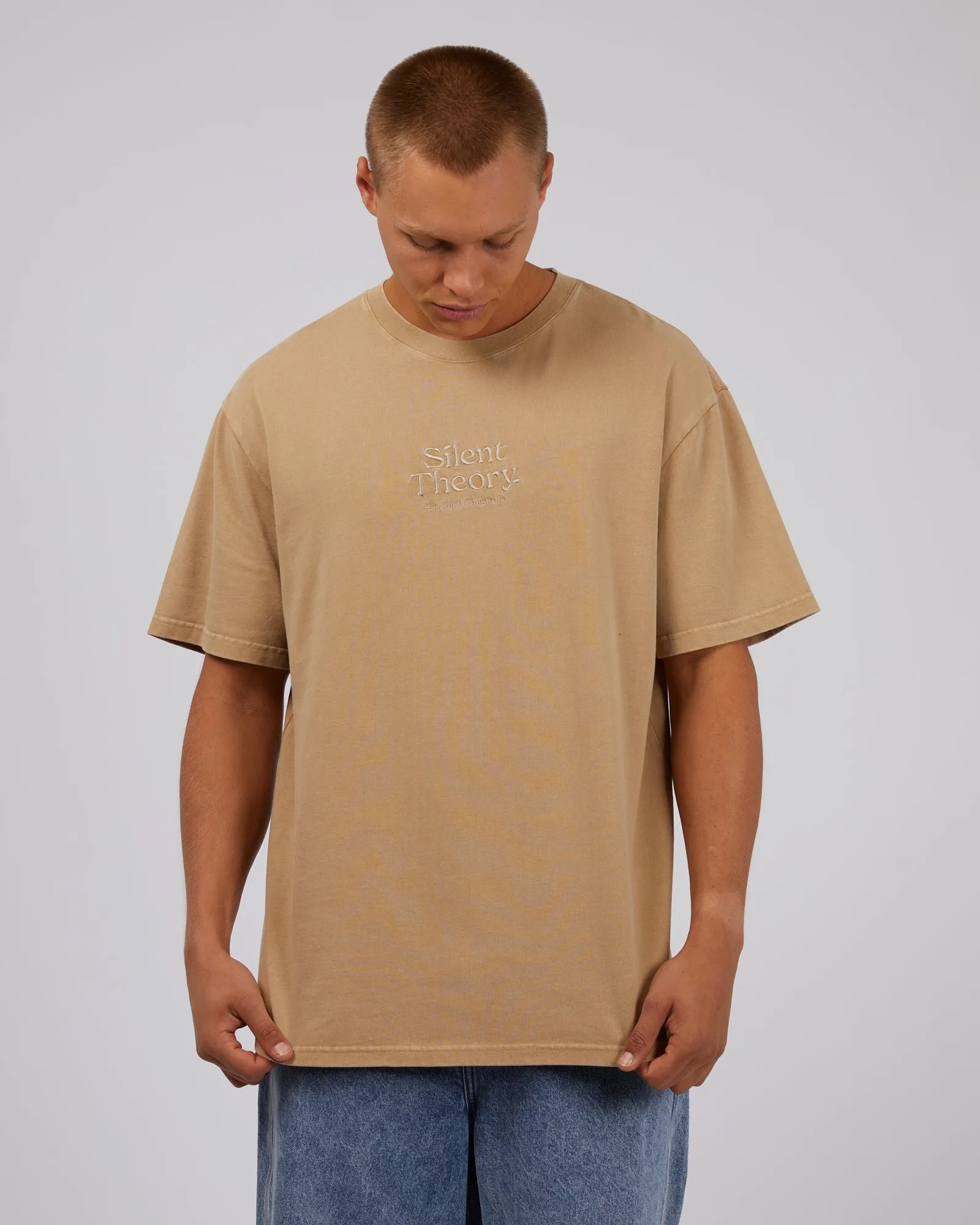 Classic Emb Tee Tan