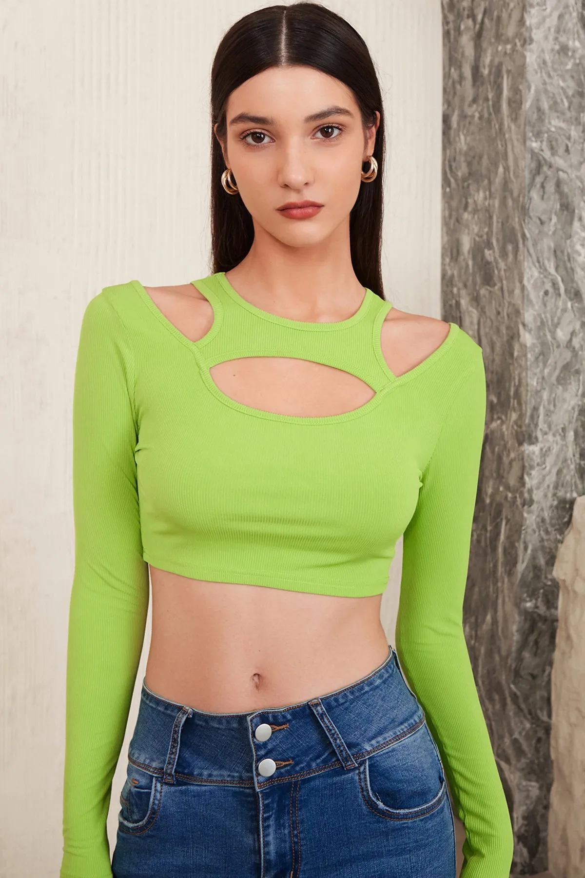 Cut Out Cold Shoulder Crop Tee