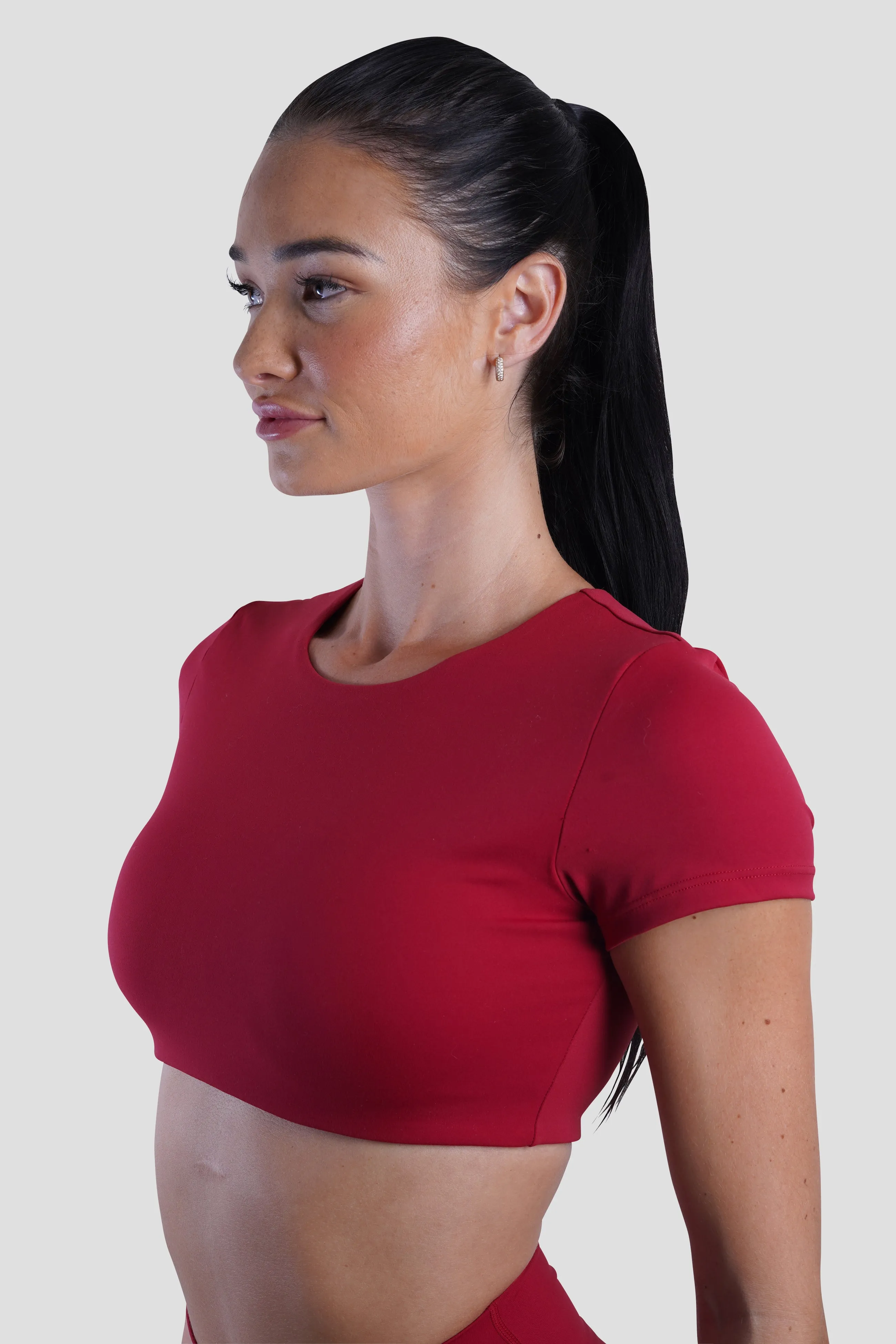 SLEEK TOP SHORT SLEEVE - DARK RED