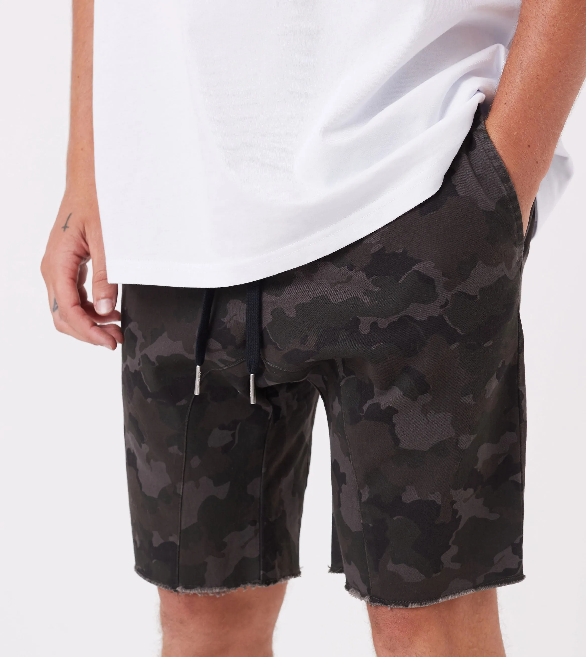 Sureshot Short Dk Camo